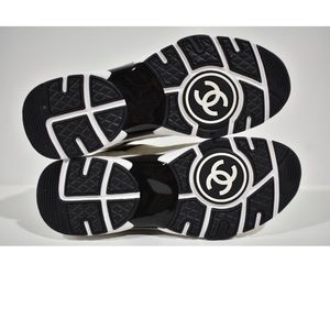 Chanel sneakers 38 trainers never worn